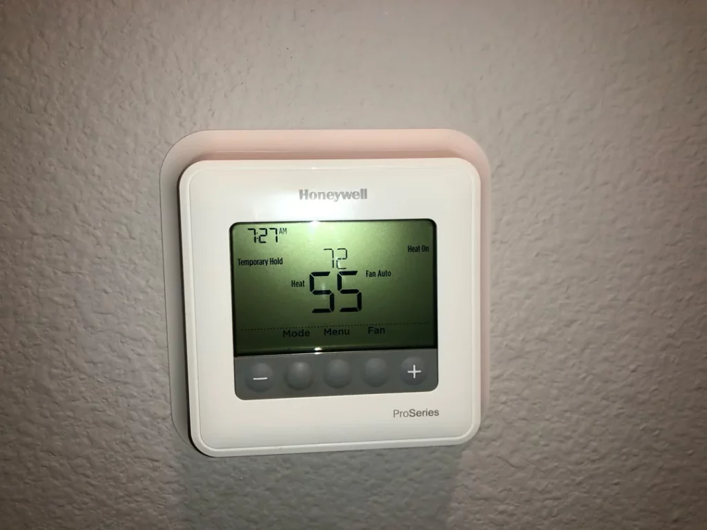 How to reset a blank thermostat?